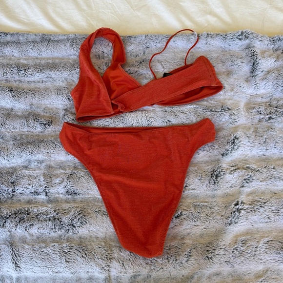 Zara Bikini - Picture 2 of 3